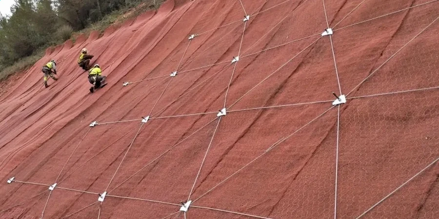 Análise de estabilidade de taludes em São José do Rio Preto: segurança geotécnica para terrenos do noroeste paulista